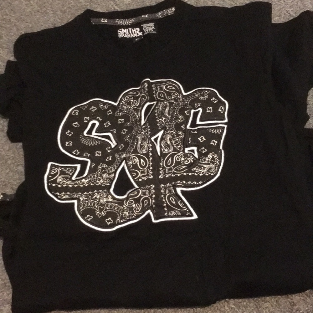 Black short sleeve men’s/boys t-shirt